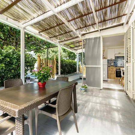 Lemon Tree House Tatil Evi