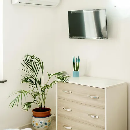 בית נופש Lemon Tree House פרוסידה