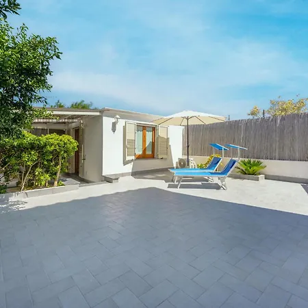 בית נופש Lemon Tree House פרוסידה